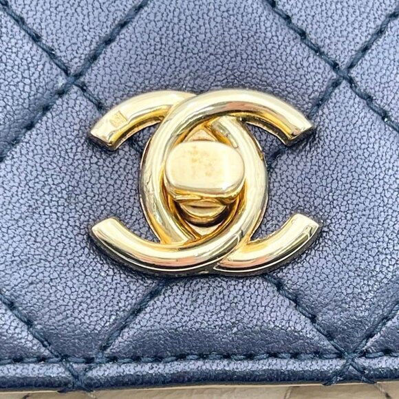 Authentic CHANEL 24K  Vintage Classic Single Flap Quilted Lambskin Chain Bag Tan - Picture 2 of 16